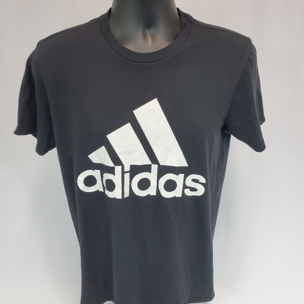 Men's size small Adidas t-shirt
